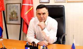 Единоросса из Петербурга арестовали за организацию тройного убийства в 2003 году. После этого он больше 20 лет работал главой муниципалитетаCуд в Петербурге отправил в СИЗО главу муниципального образования «Дачное» 60-летнего Вадима Сагалева, пишет «Фонтан