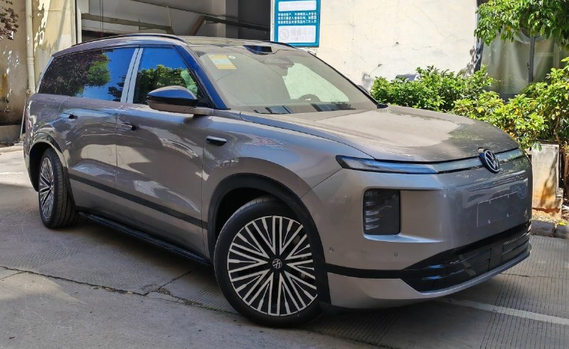 Volkswagen показал большой гибридный кроссовер 2