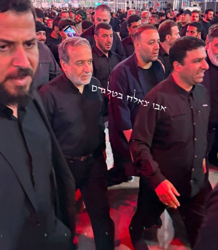 שר החוץ האיראני עראקצ'י בעיראק לפנות בוקר באל חוסנייה מוקף בעשרות מאבטחים איראנים ועיראקים.