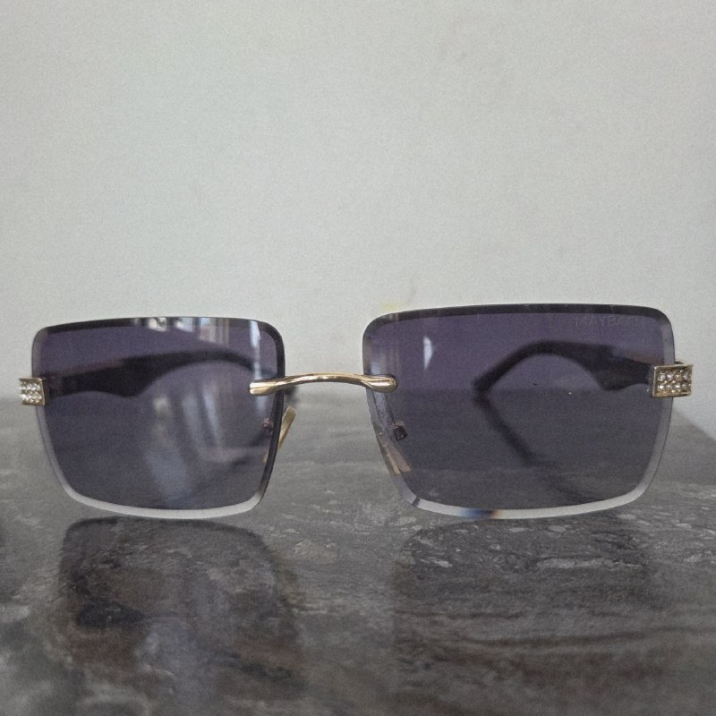 Продам женские очки в хорошем состоянии, цена 5 лари. — фото 1