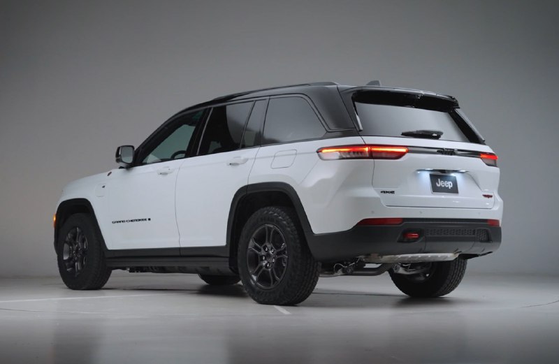 В США представили Jeep Grand Cherokee 2026 года 3