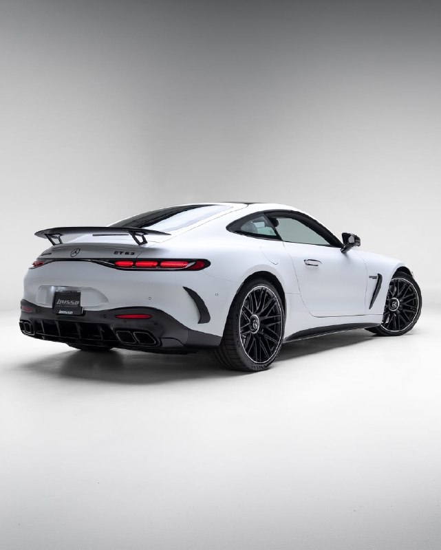 Mercedes GT63 Coupe V8 577hp 2