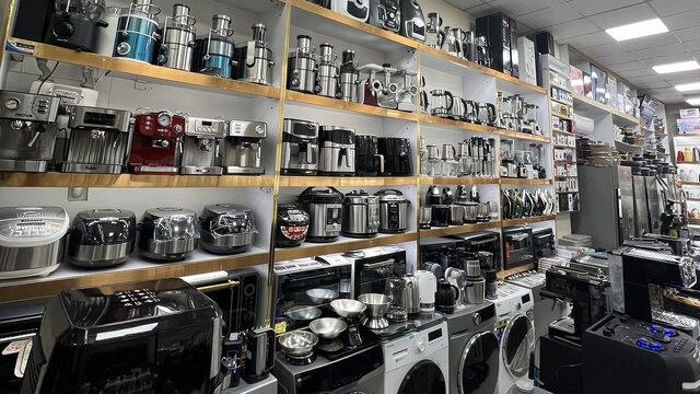 کانال بزرگ قائمشهر: 🔻ممنوعیت واردات لوازم خانگی در آستانه لغویک عضو کمیسیون اقتصادی مجلس:▪️اگر مشخص شود واردات یک میلیارد و ۲۰۰ میلیون دلار