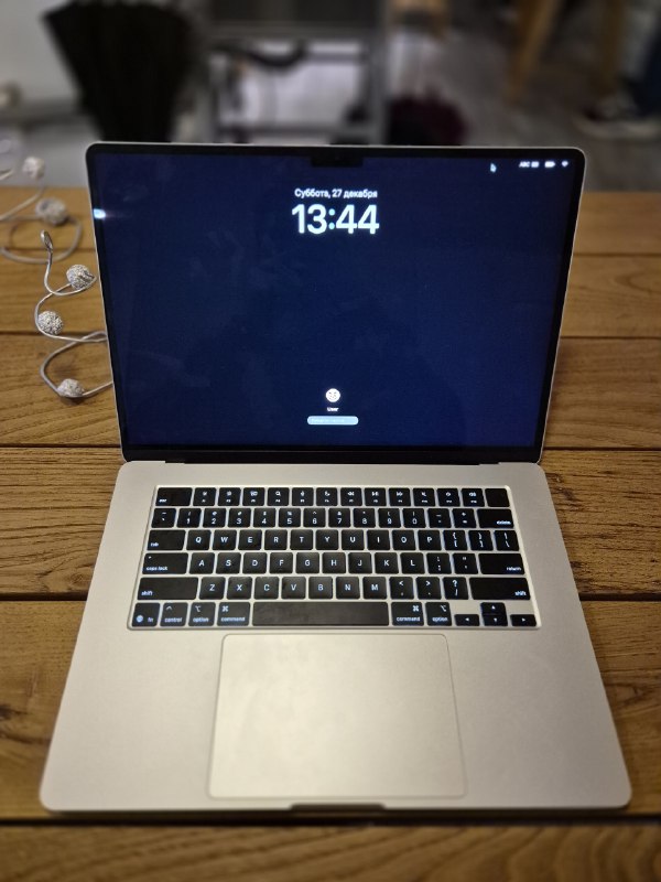 MacBook Air 15” (M4, 2025) 256 GB, Space Gray