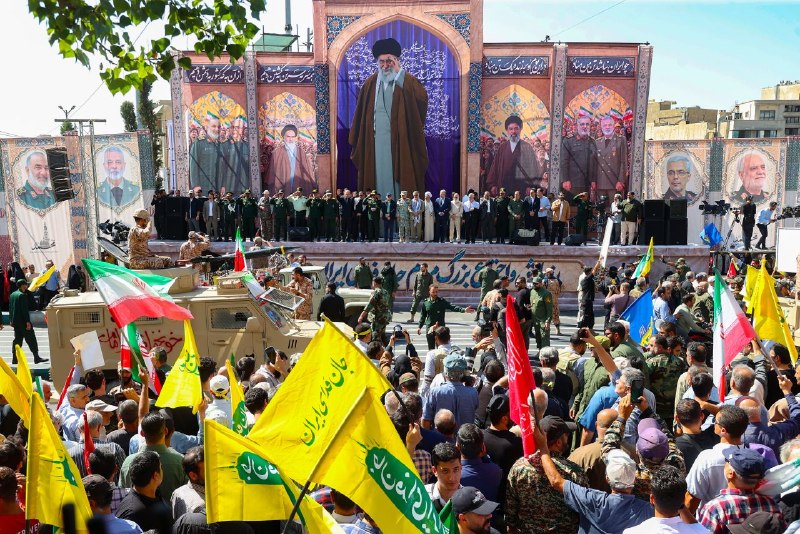 📷 Video report on the presence of the president in Iran's martyrs exercise