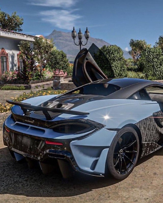 McLaren 600LT 2
