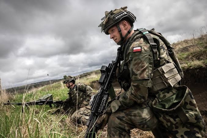 ️🇵🇱🇺🇸🇩🇪🇷🇺 חדשות AP: כומתות ירוקות בארה"ב מאמנות כוחות מיוחדים פולניים בתרגיל ממוקד מזל"ט במרכז המוכ…