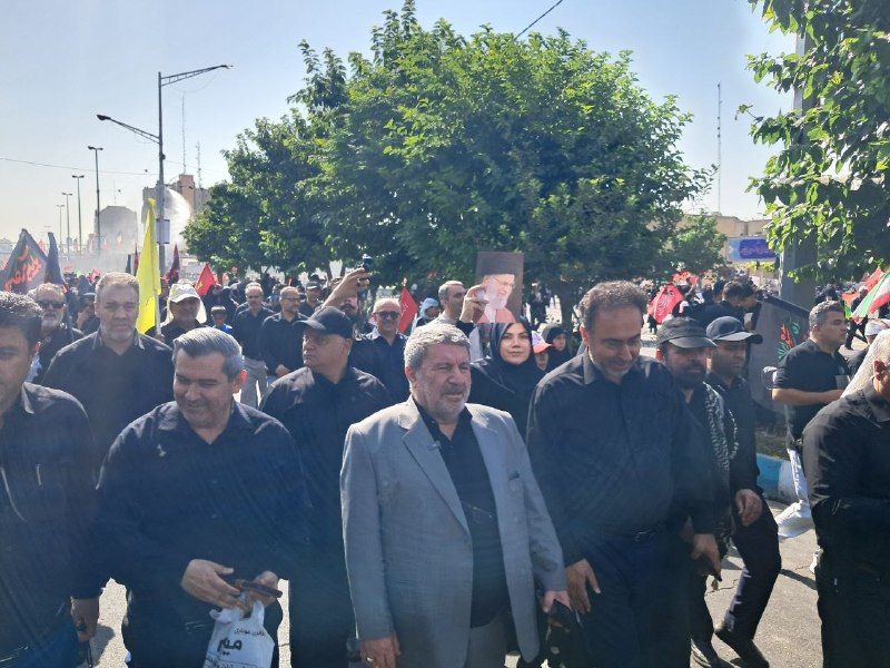 נוכחותו של אליאס הזרתי, ראש מועצת ההסברה הממשלתית, בטקס הלוויה של גופתו הקדושה של מר הרג את איראן
