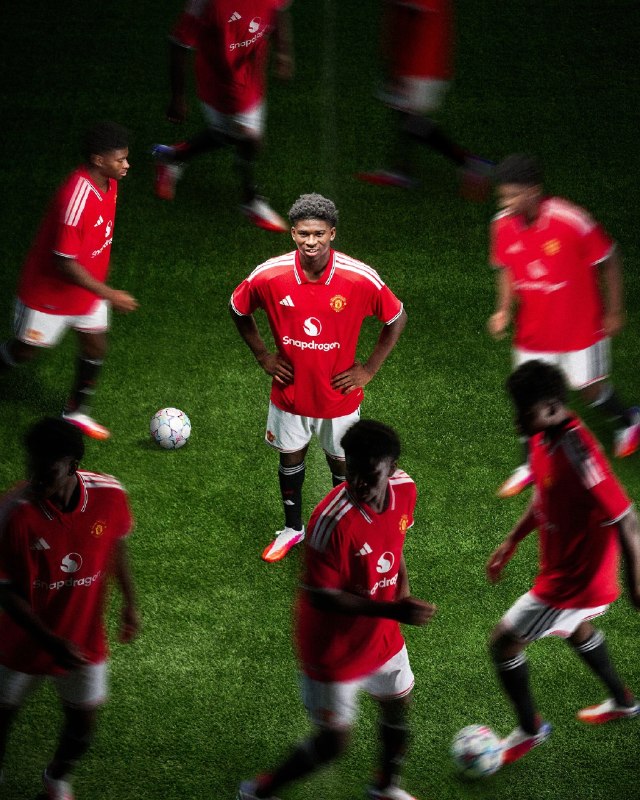 منچستریونایتد | منچستر یونایتد: 👀🔴🔴 @UnitedArea #𝐌𝐌𝐃