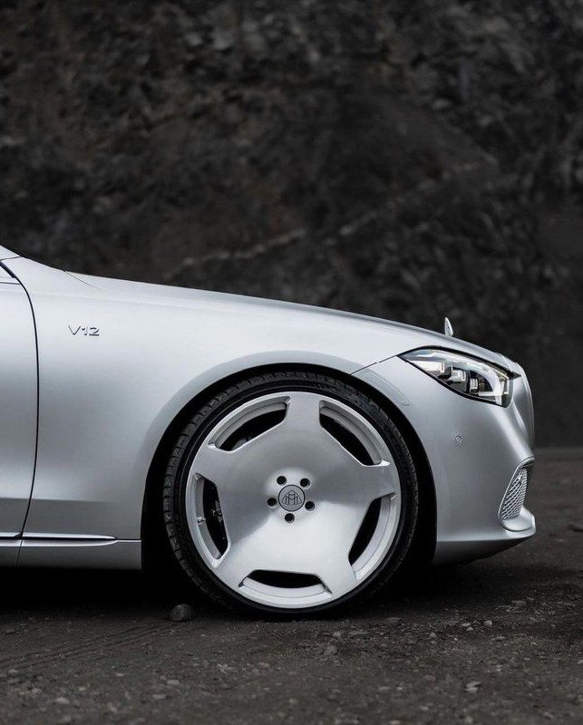 MAYBACH S680