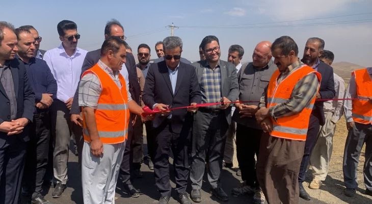 Kurdtodayکانال کوردتودی: همزمان با هفته دولت؛روکش آسفالت محور کوله هزارکانیان به بهرهبرداری رسید🔹همزمان با هفته دولت، پروژه روکش آسفالت محور کول
