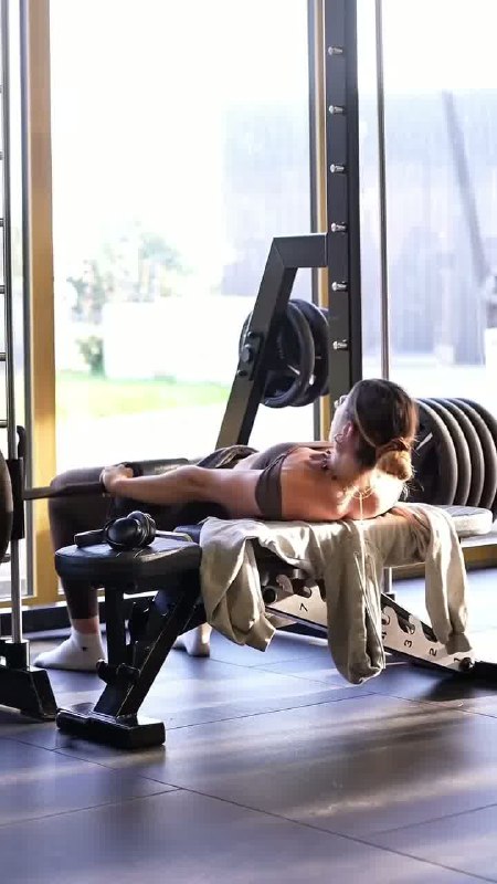 Топ-7 упражнений для упругих бёдер и ягодиц 4