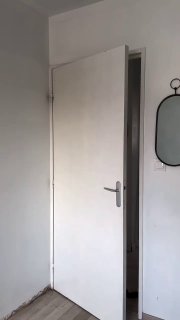 Делаем дверь дороже без больших затрат. Вот что понадобилось Панели МДФ 3 мм - нарезаем точно по размеру двери. Клей для дерева Краска Новые ручки ... - изображение 1 - делаем, дверь, дороже