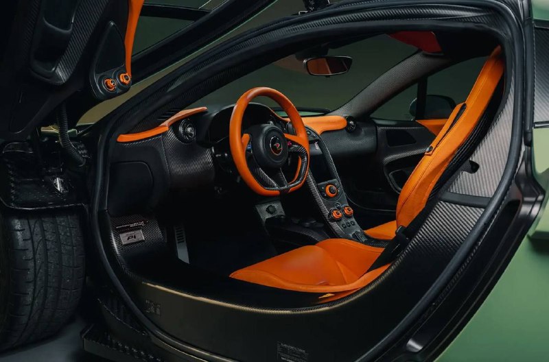 McLaren P1 в редком цвете с пробегом 130 км выставили на продажу. 3