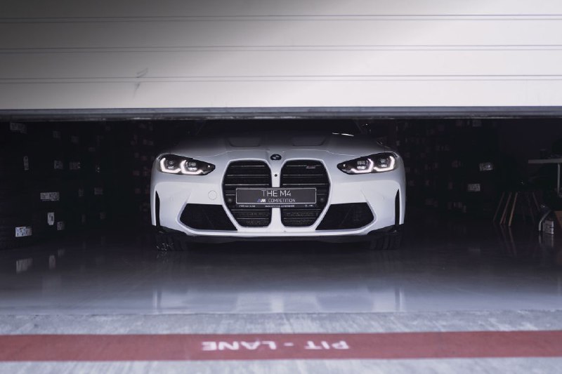 ГОНОЧНАЯ АКАДЕМИЯ BMW M.Для тех, кто постоянно работает над собой и получает удо