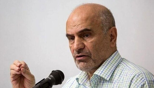 خبرهای مهم و فوری🔖: 🔻فرشاد مومنی: برخی دستگاهها به دنبال مالکیت بر منابع طبیعی هستندفرشاد مومنی، اقتصاددان: ▪️برخی دستگاهها به دنبال مال