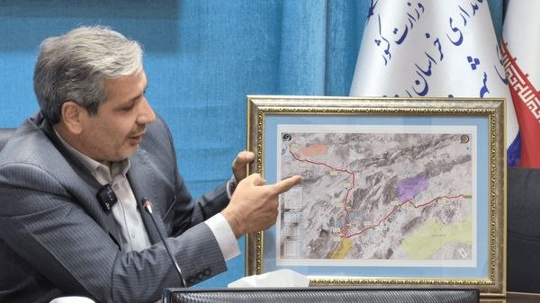 پایگاه خبری عصر سبزوار: 🔺راه آهن کاشمر - سبزوار؛ مطالبهای برای کل خراسان👤 محمد قربانی، فرماندار شهرستان کاشمر:🔹مطالعات مسیر حدود ۲۸۰ کیلومتری ر