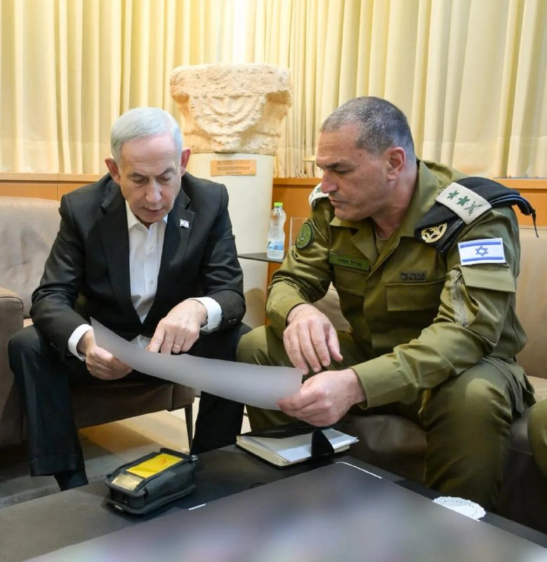 הרמטכ"ל אייל זמיר אינו מסכים עם רצונו של בנימין נתניהו לפגוע באיראן לפני הבחירות לכנסת ב-27 באוקטובר, כך מד…