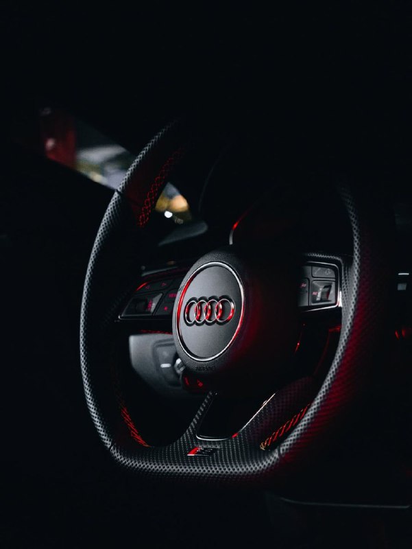 Audi RS4 9
