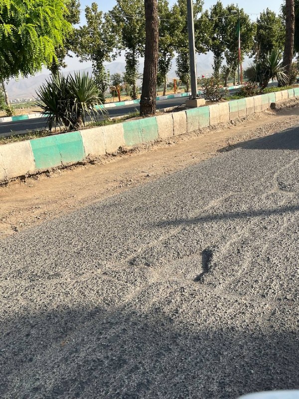 ساوجبلاغ نیوز: 📢 صدای شهروند سلام, روزتون بخیر میگم جاده اصلی قاسم آباد بزرگ کم پستی بلندی و ناهمواری داشت الان برداشتن ده تا دست انداز