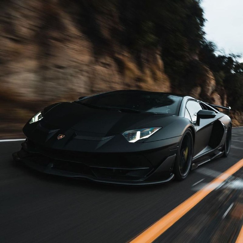 Lamborghini Aventador SVJ 3