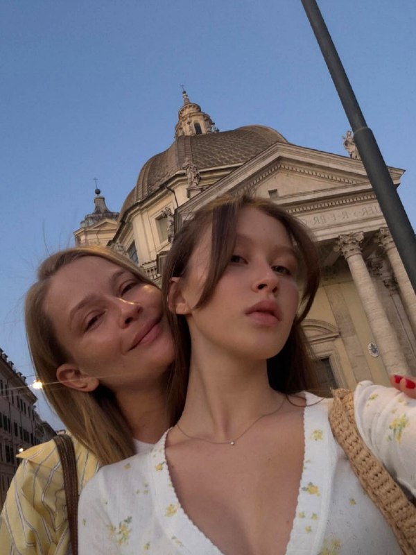 Пересильд ответила на обвинения в слабой игре в «Алисе в стране чудес» 3