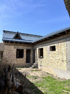 For sale: 4-room house shell, EK-OTA