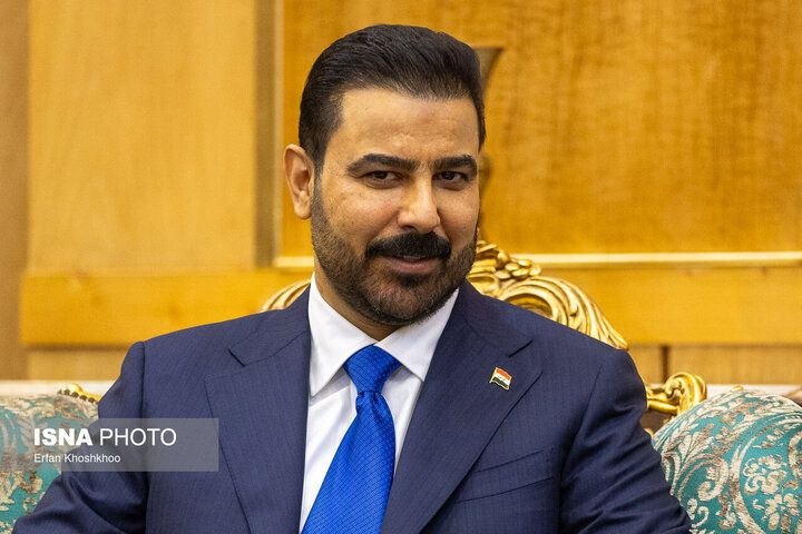 ایسنا ✔: نخستوزیر عراق: از تصمیم انحصار سلاح در دست دولت عقبنشینی نمیکنم🔹نخستوزیر عراق در اظهاراتی با تأکید بر عزم دولت برای