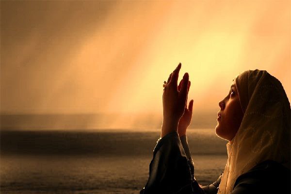 ❤️ حریم عشق ❤: نیایش شبانهالهی"دردهایی" هست كه با گوشی نمیتوان گفت...گفتنیهایی" هست كه هیچ قلبی محرم آن نیست...الهی"تلاشهایی" هست كه