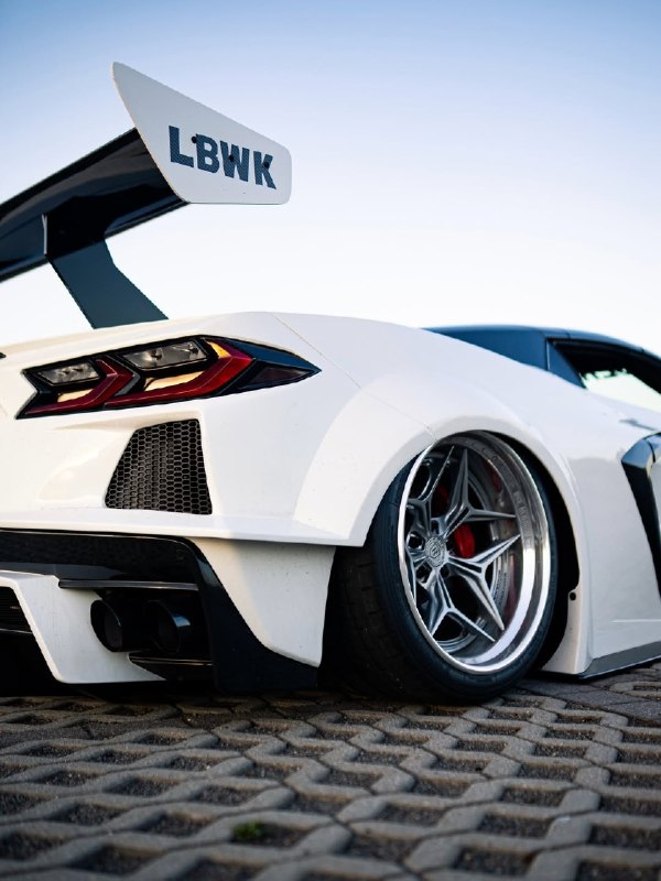 Corvette C8 Silhouette от Liberty Walk 7