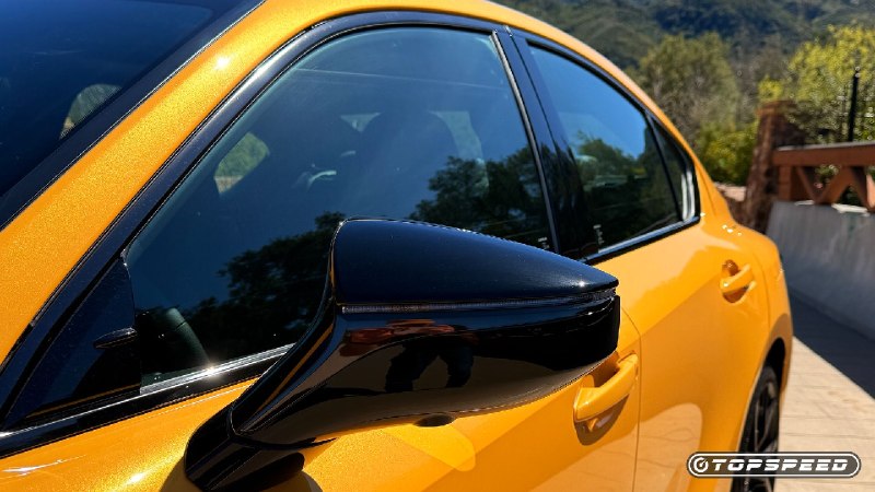 🚗⚡ Лексус IS 500 ушёл в тень: как японский седан с 472 л. с. и 600 Н·м «подброс