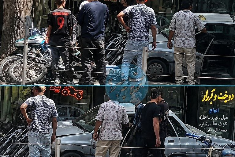پایگاه خبری "محلات چ خبر؟": حوادث برخورد یک دستگاه خودرو پراید با چند موتورسیکلت در خیابان امام خمینی ره این حادثه خسارت جانی در پی نداشت#پایگاه_خبر