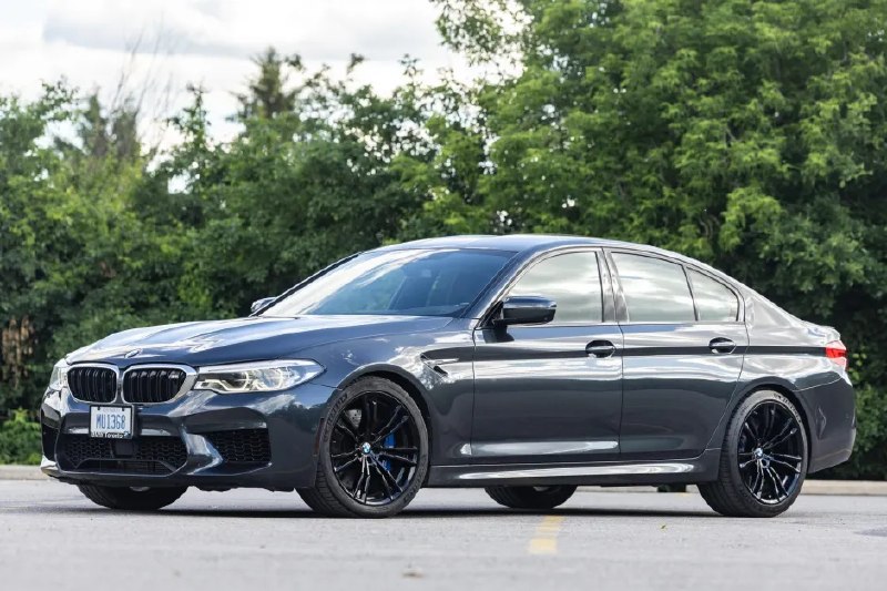 Знаете, что самое смешное? Мой F90 Competition 2019 года — это не просто машина,