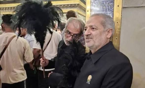 صبح توس اخبار خراسان رضوی: 🔔 وزیر آموزش و پرورش خادم حرم رضوی شد👤علیرضا کاظمی با حکم تولیت آستان قدس رضوی بهعنوان خادم افتخاری بارگاه منور امام رض