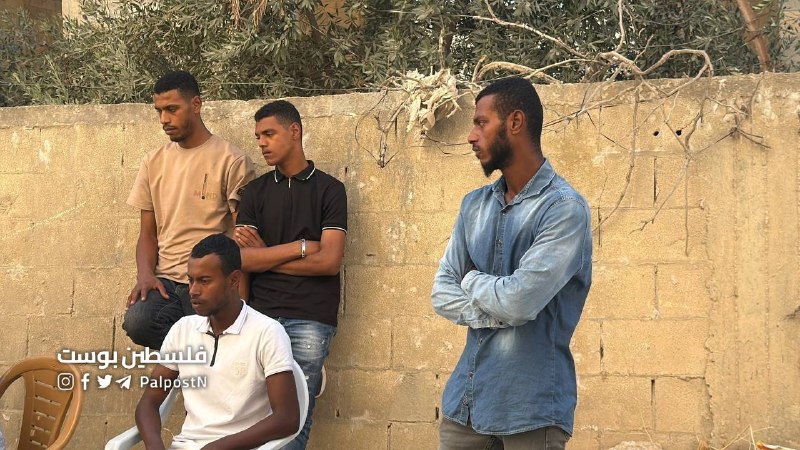Photos in front of the house of the dead "Sami Zawayda" in the Jenin camp, who was shot to death by the occupation forces after shooting at his vehicle near the Haddad camp, allegedly in an attempt to carry out a drive-by attack, as well as the arrest of his body.