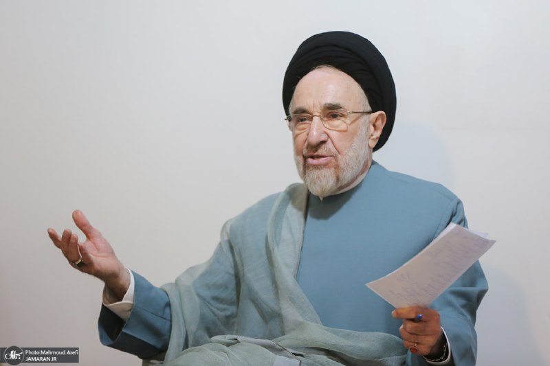 جماران: 🔴 سید محمد خاتمی: رئیسجمهور نشان داد که برای مصلحت ملی حاضر به فداکاری است و از تهدید تندروها هراسی ندارد 🔸سید محمد خات