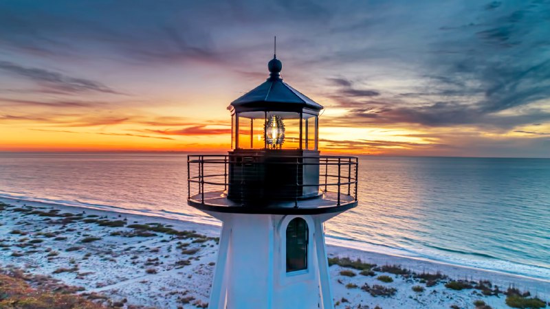 Code of the coastlineGasparilla Island Rear Range Light, Boca Grande, Florida (© Wiltser/Getty Images)