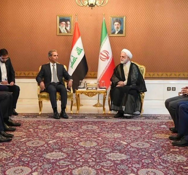 روزنامه وطن امروز: 🔻 دیدار رئیس شورای عالی قضایی عراق با رئیس قوه‌قضائیه🔹 فائق زیدان، رئیس شورای عالی قضایی عراق، با غلامحسین محسنی‌اژه‌ای،