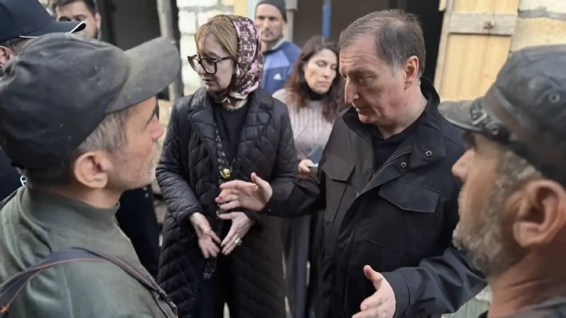 ⭐ Председатель Народного Собрания  Заур Аскендеров вновь посетил сегодня поселок Мамедкала чтобы оценить выполнение поручений, данных им накануне. фото