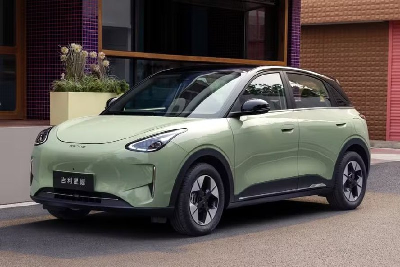 В Белоруссии начнут выпускать Geely EX2 

На завод...