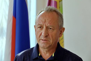 Глава Кировского района Самары Игорь Рудаков, опубликовавший у себя в телеграм-канале «опрос» о переходе в MAX, скрыл его результаты.Изначально Рудаков написал: «Дорогие жители Кировского района! Хочу посоветоваться... Телеграм замедляется. Что делаем? Пер