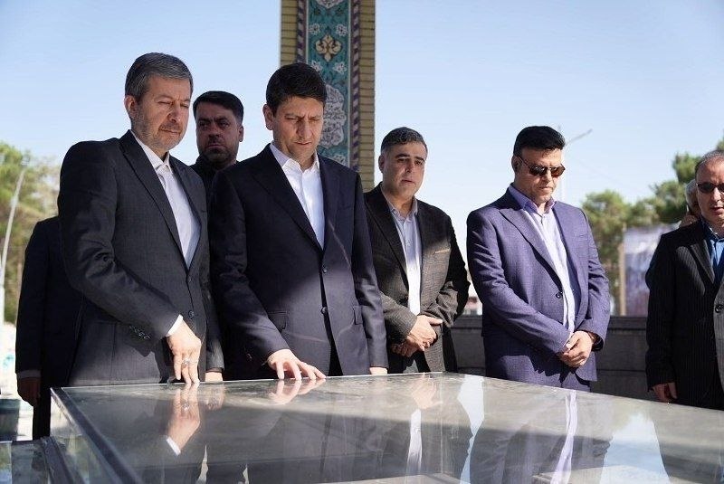 🇮🇷پایگاه اطلاع‌رسانی دولت ـ پاد: 🔺ورود وزیر ارتباطات و فناوری اطلاعات به اصفهان 🔹سید ستار هاشمی، وزیر ارتباطات و فناوری اطلاعات وارد اصفهان شد. هاشمی، در