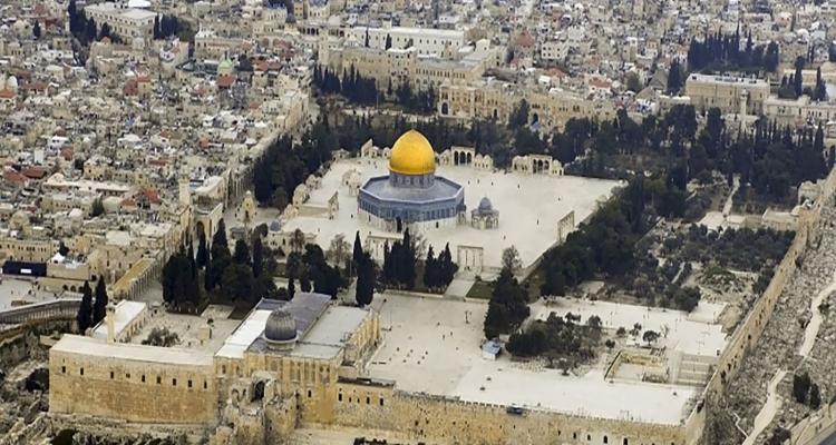 مرکز اطلاعرسانی فلسطین: 🔴شیخ عکرمه صبری: رژیم صهیونیستی در پی از بین بردن بافت فلسطینی پیرامون مسجد الاقصی استشیخ «عکرمه صبری»، خطیب مسجد الاقصی