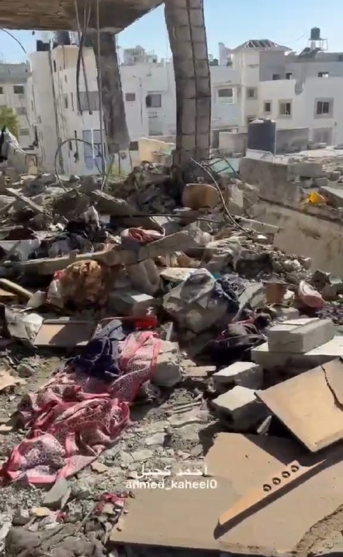 בהפצצה האחרונה על עזה הוא הרג את האב, האם ושלושה מילדיהם, ורק ילד אחד מהמשפחה שרד, כי לא היה בתוך הבית בזמן…