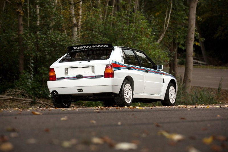 Lancia Delta HF Integrale Evoluzione "Martini 5" (831) 2