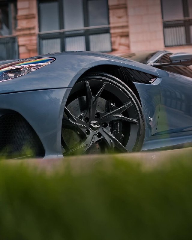 Aston Martin DBS Superleggera 3