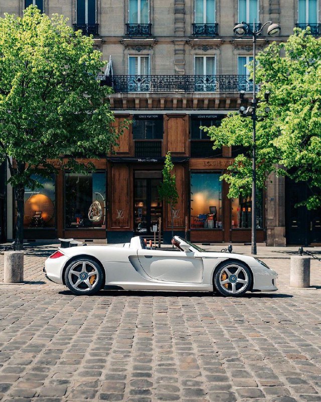 Porsche Carrera GT 4