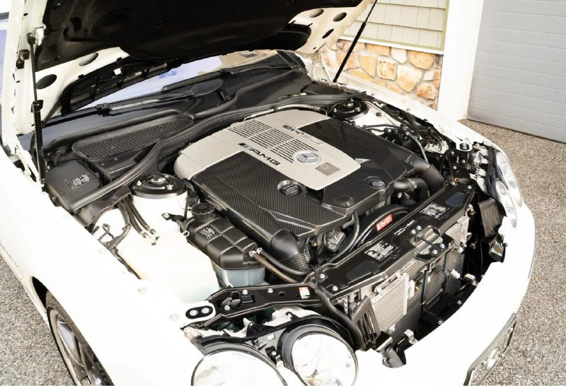 Редкий Mercedes CL ушёл с молотка за рекордные деньги 3