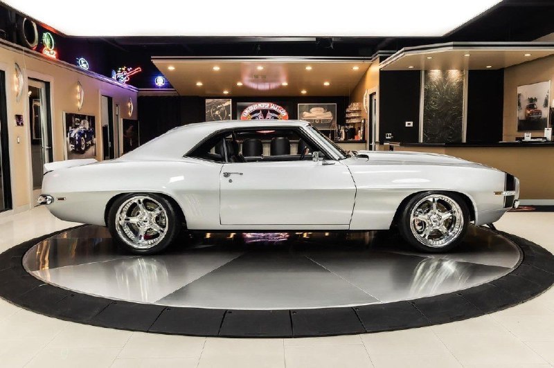 1969 Chevrolet Camaro Restomod LS 427ci V8 3