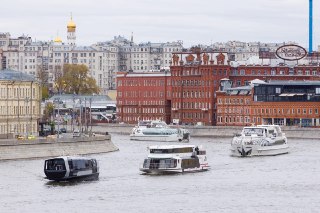 Летняя речная навигация стартовала в Москве — это экскурсионные маршруты по Москва-реке и межгороду.Междугородние круизные маршруты уже отходят с обновленных Северного и Южного речных вокзалов — по Волге, Оке и связанным маршрутам. Это и сверхпопулярные пу